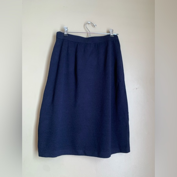St. John Basics Navy Blue Knit Skirt Women’s Size 10 Old Money Capsule - Picture 4 of 5